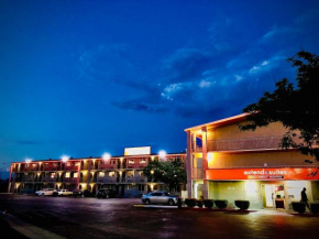 Гостиница Extend-A-Suites Albuquerque West  Альбукерке